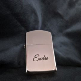 ongyujto-dohany-cigi-ajandek-otlet-gravirozott-vihargyujto