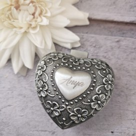 gravirozott-sziv-fem-ekszertarto-doboz-ajandek-anya-mama-nagymama-keresztanya-anyaknapja
