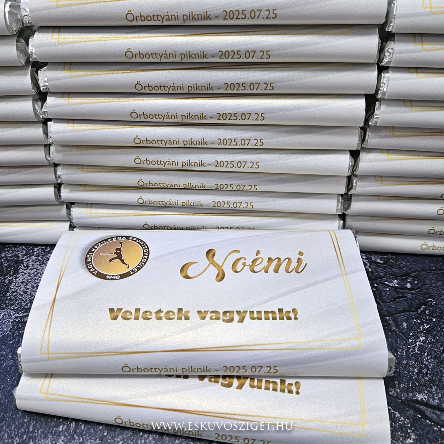 reklam-csoki-tablas-ballagas-tanar-diak-ajandek-egyedi