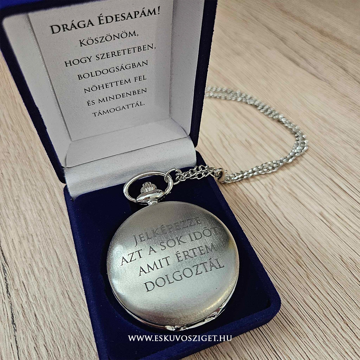 örömapa tanú szülőköszöntő nagyszülő férfi ajándek felkérő meghívó esküvőre, szálcsiszolt fém zsebóra esküvőre egyedi ajándék, esküvősziget 2