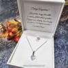 Swarovski és Preciosa szív kristálymedálos nyaklánc egyedileg feliratozott díszdobozban örömanya köszöntőnek és felkérőnek